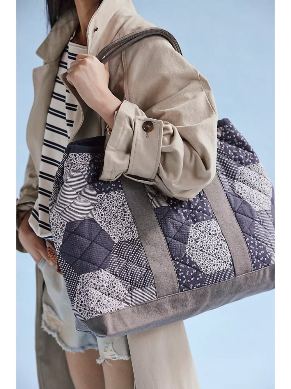 FREE PEOPLE Pippa Patchwork Tote / Blue Combo - Picture 7 of 11